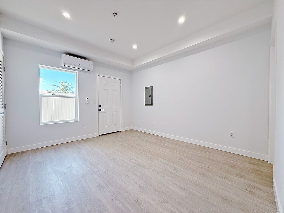 2nd image of 16111 Fairgrove Ave #B