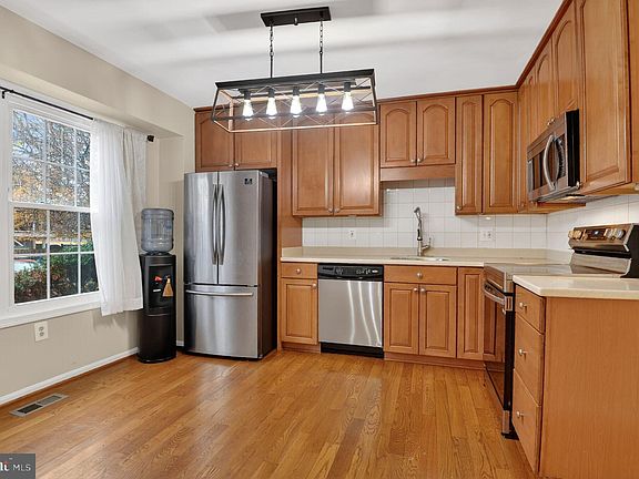 2nd image of 8944 Princeton Park Dr