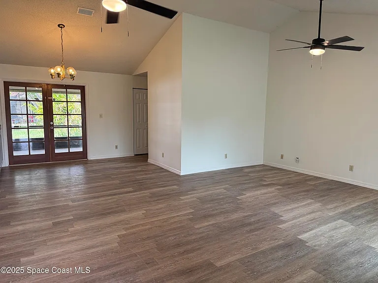 2180 Vista Ter — Photo 4