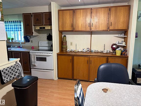 2nd image of 11131 Township Road 600 #501