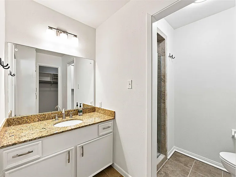 6215 Queensloch Dr — Photo 26