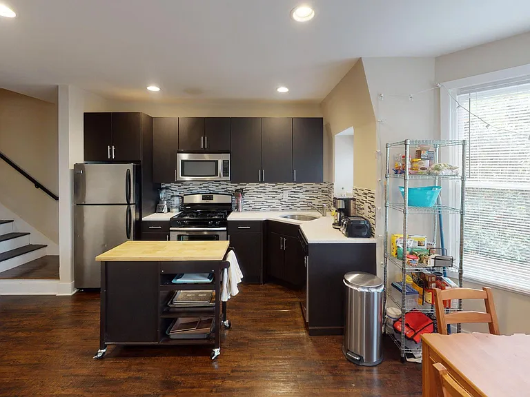 4426 Pine St #3R — Photo 7