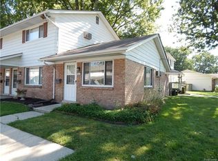 25725 S River Rd APT 1, Harrison Township, MI 48045