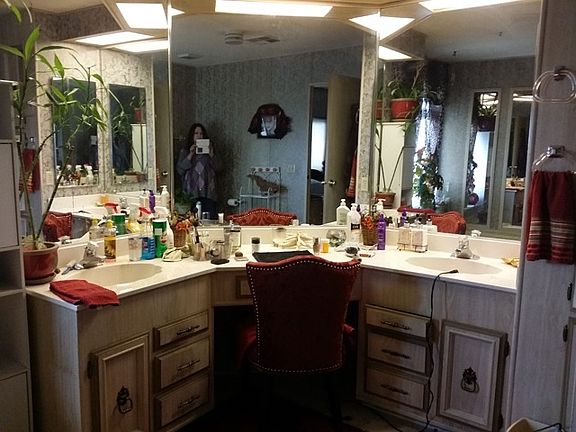 5th image of 675 Parlanti Ln Space 86
