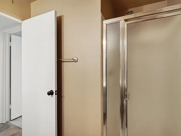 8560 Fern Crest Way — Photo 46