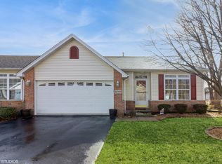 16749 S Sunset Ridge Ct, Lockport, IL 60441