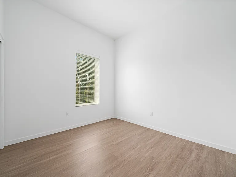 927 U St #301 — Photo 5