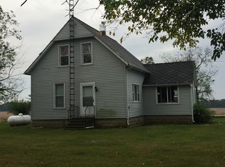 903 E 300n Rd, Gibson City, IL 60936