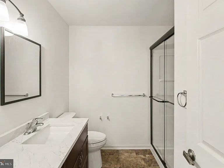 902 Dogwood Ct — Photo 18