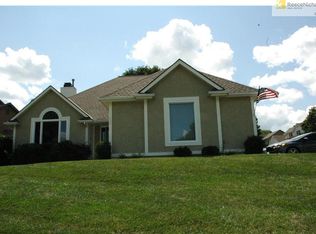 132 SE Citadel Dr, Lees Summit, MO 64063