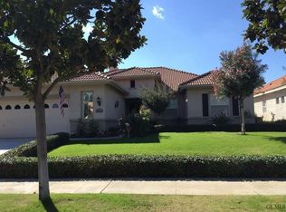 10111 Secret Rose St, Bakersfield, CA 93311