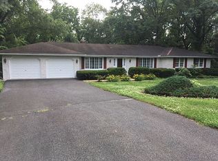 222 Hillcrest Ln, Elizabethtown, PA 17022