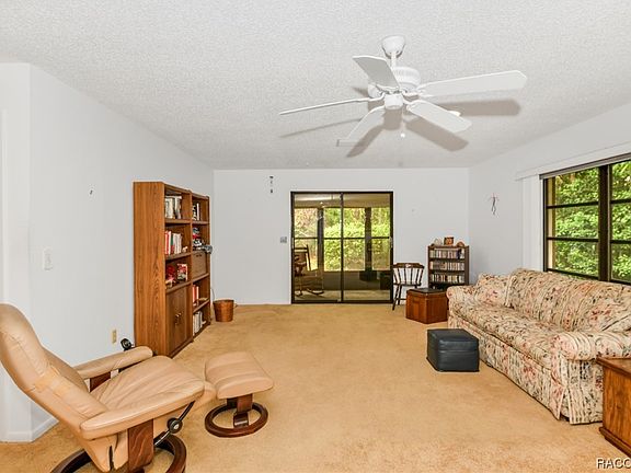 4th image of 1 Dogwood Dr