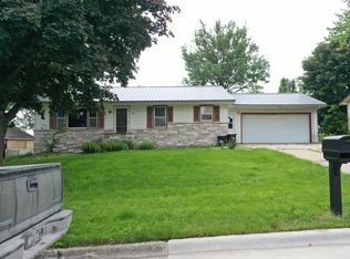 509 9th St, Traer, IA 50675