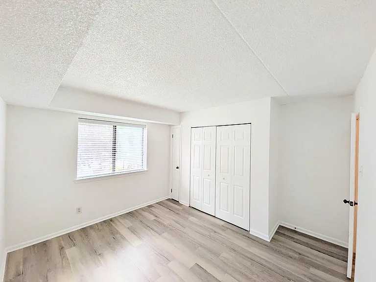 34 Hermitage Dr #34 — Photo 26