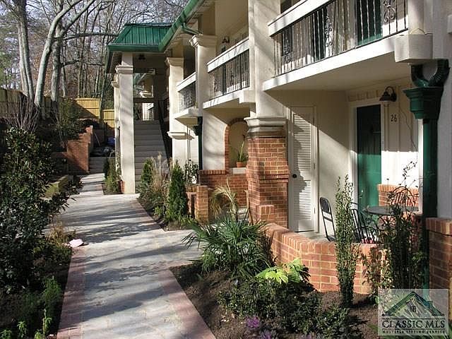 2nd image of 655 E Campus Rd