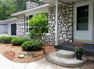 2988 Hillcrest Dr, West Branch, MI 48661