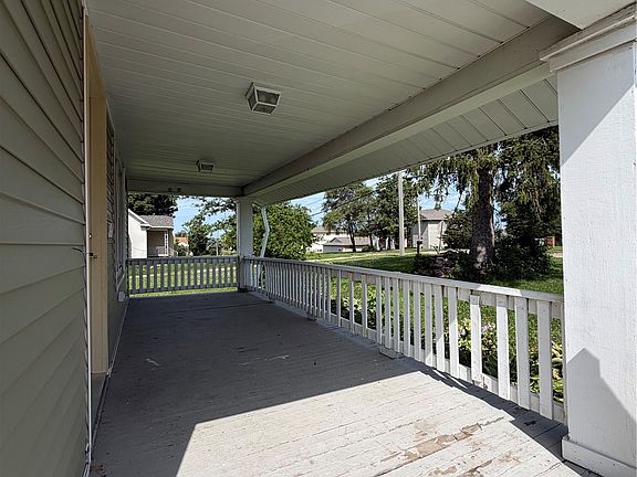 4th image of 2921 Wilson Ave SW