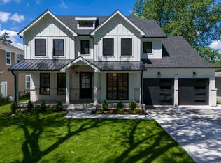 1410 N Race Ave, Arlington Heights, IL 60004