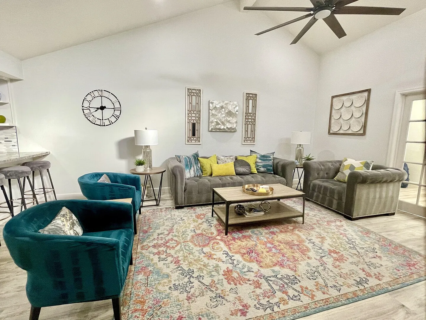 Serene Scottsdale Living! — Photo 2