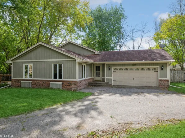 5259 Clayton Dr, Maple Plain, MN 55359