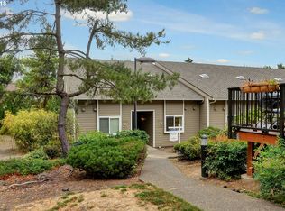 4636 SW Comus Pl #5-B, Portland, OR 97219