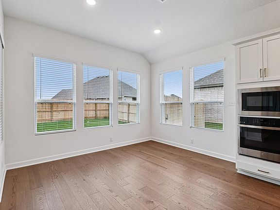 Saddlebrook Ranch - San Saba Interior Image 7