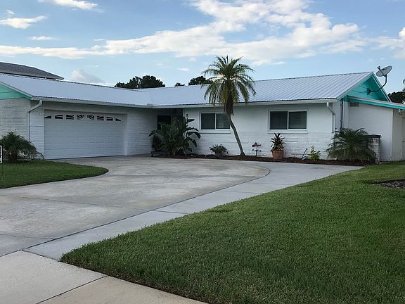 2nd image of 8445 Flagstone Dr