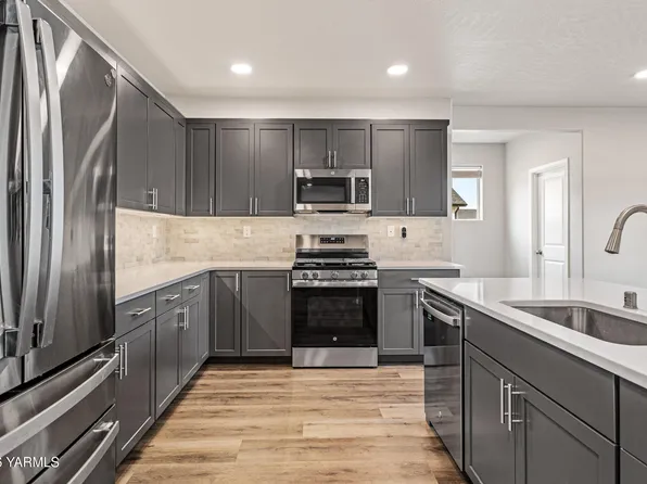 2309 S 58th Ave, Yakima, WA 98903