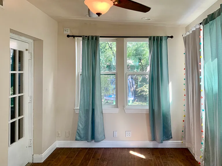 Sun Room/Flex Space