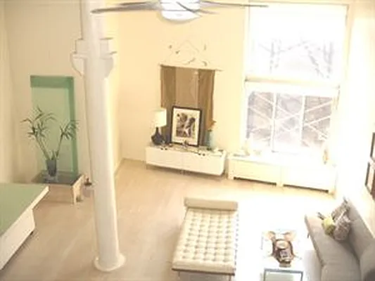 Rented by Douglas Elliman | media 14