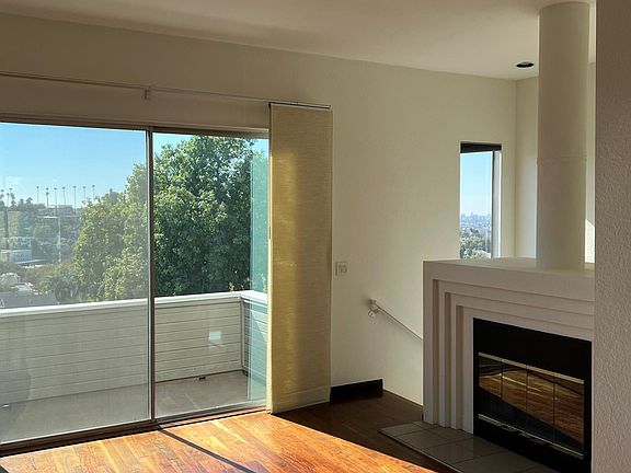 5th image of 1653 Micheltorena St APT 3