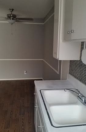 5th image of 713 N Market St APT 7