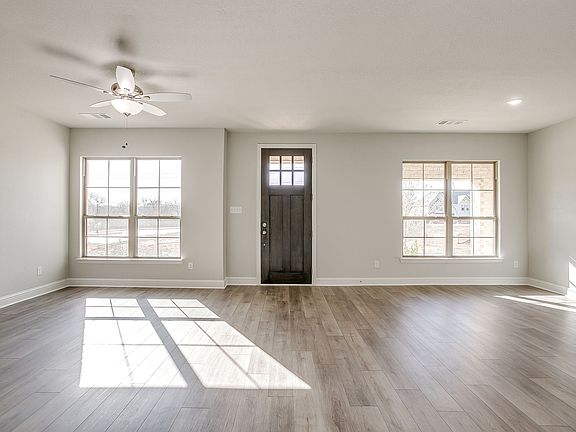 5th image of 6817 Robert Reed Dr