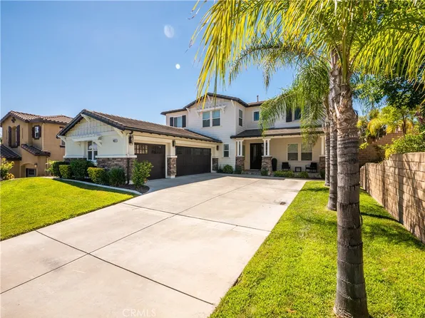 8823 Gentle Wind Dr, Corona, CA 92883