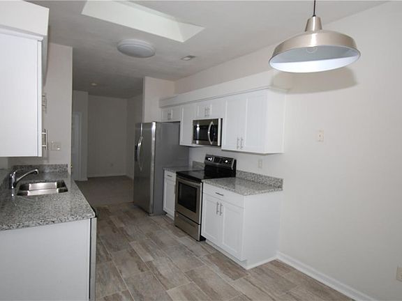 Kitchen has a breakfast area