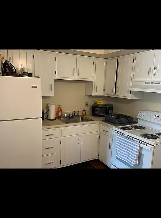 315 Concord Ave #10