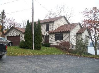 5307 Meadow Creek Ln, Honeoye, NY 14471