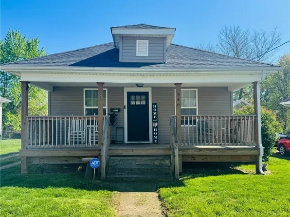946 Seborn Ave, Zanesville, OH 43701