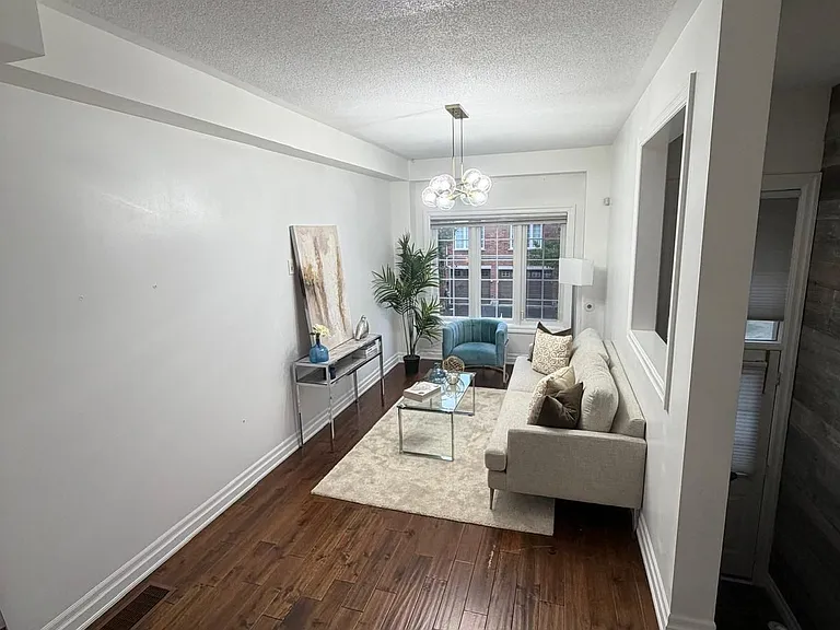 435 Hensall Cir #67 — Photo 2