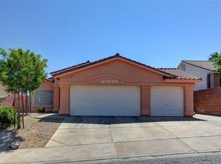 102 Iridescent St, Henderson, NV 89012
