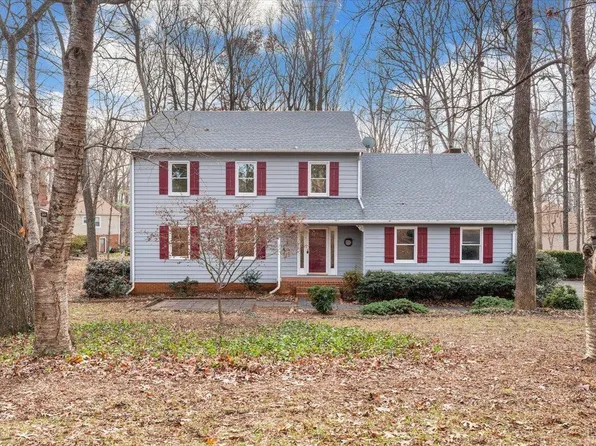 1154 Ivy Woods Dr, Forest, VA 24551