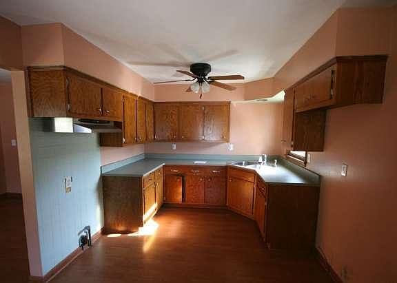4th image of 6911 W Acacia St