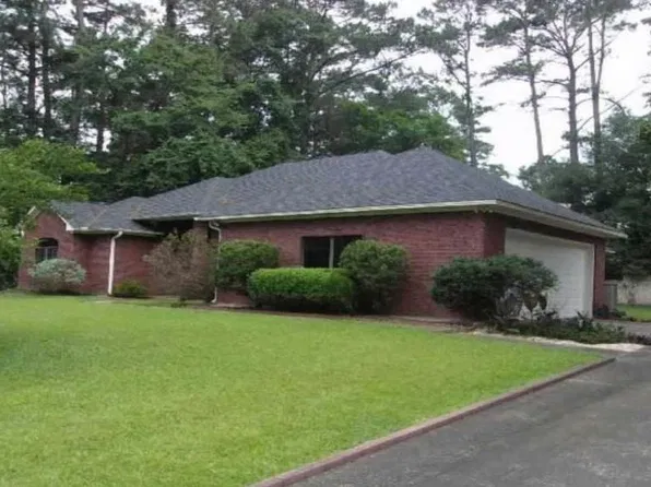 1117 Chestnut St, Nacogdoches, TX 75965