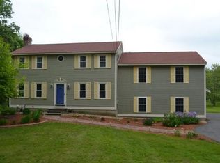 34 Carlisle Rd, Westford, MA 01886