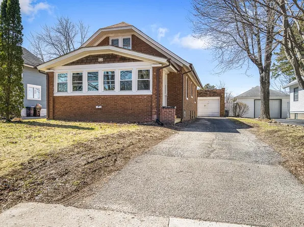 1221 Rose Ave, Rockford, IL 61102