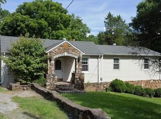 53 Riverside Dr, Lynchburg, VA 24503