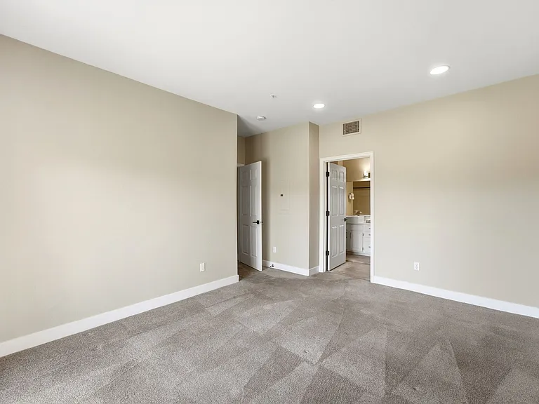 900 Bitner Rd #P17 — Photo 16
