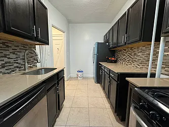 Rented by Hillel Realty Group