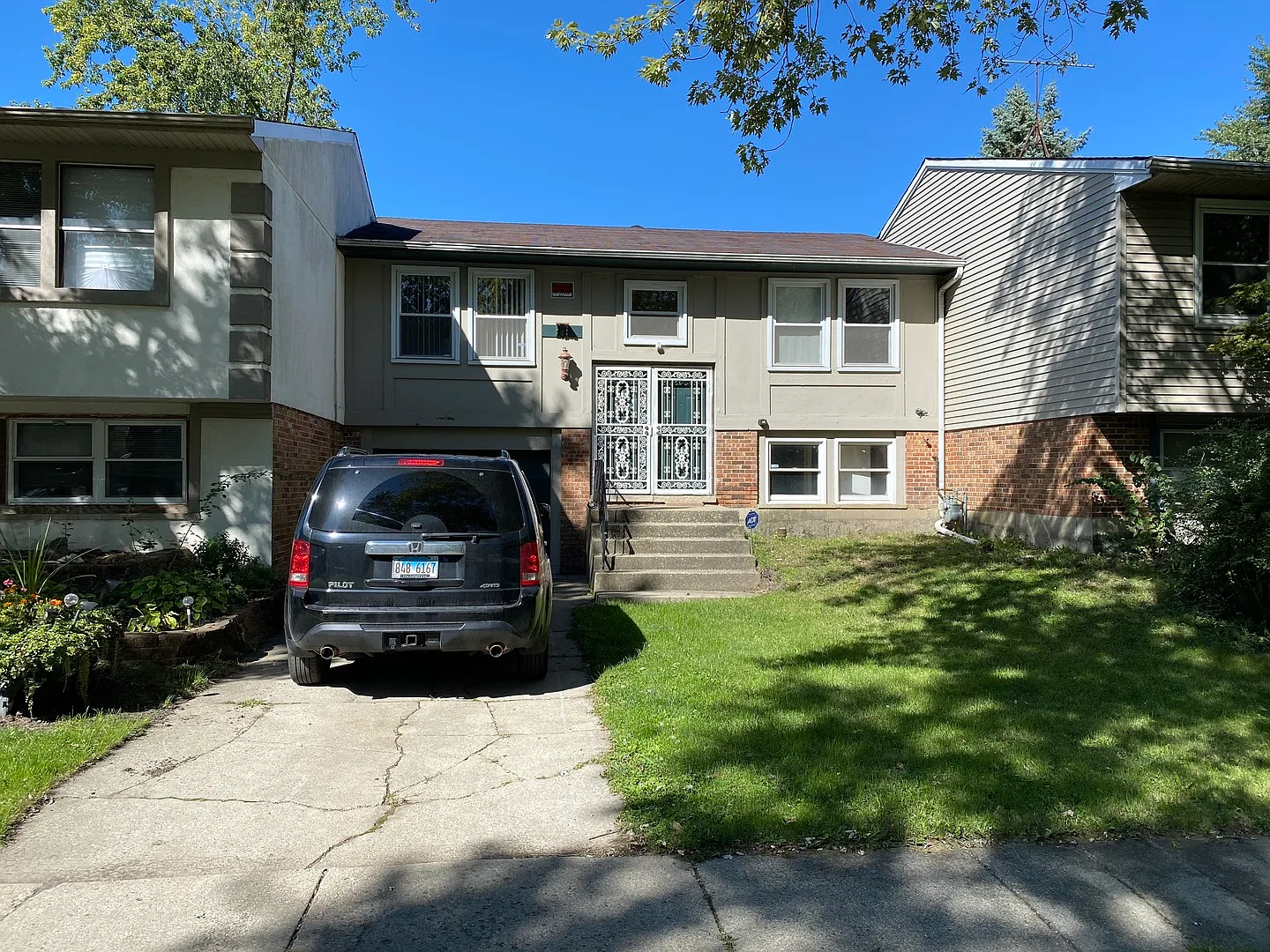 21538 Peterson Ave photo 1